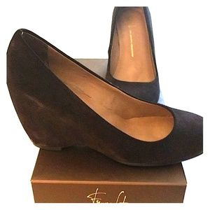 Wedge suede heels